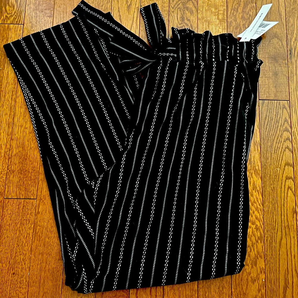NWT ANKLE PANTS